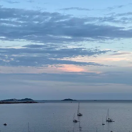T3 Parking Conciergerie Bandol
